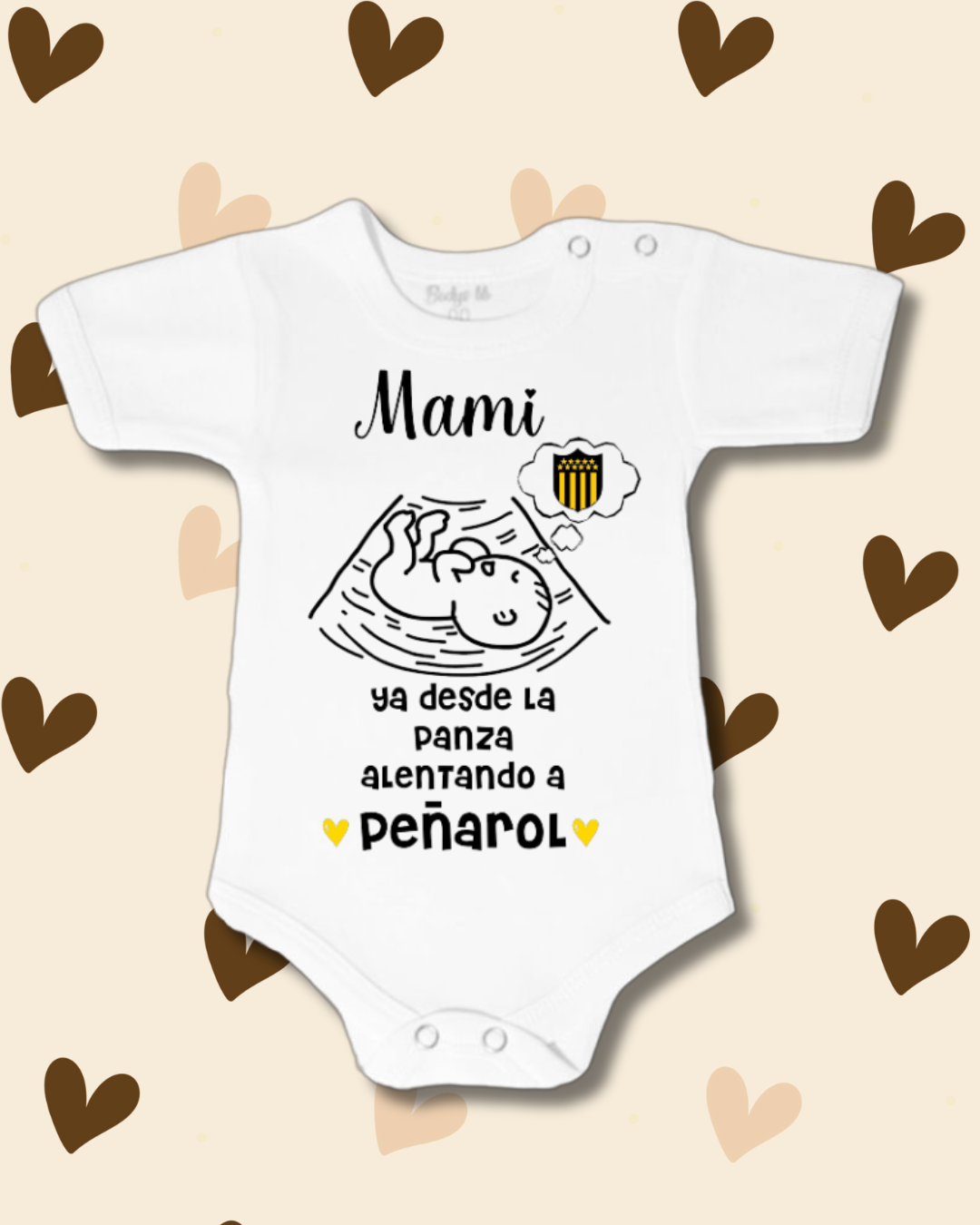 Mami ya desde la panza alentando a Peñarol 💛🖤