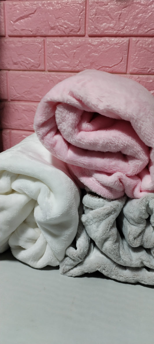 Manta para bebés personalizable 1mt x 1mt ♥️