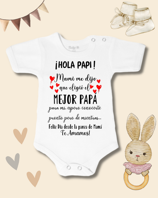Hola papi! Mami me dijo que eligió el mejor papá para mi, espero conocerte pronto, pero de mientras.. Feliz día desde la pancita de mamá, te amamos ❤️ (negro corazones rojos)