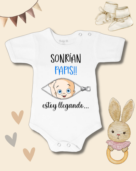 Sonrían papis estoy llegando 💙