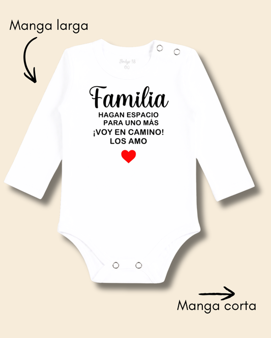 Familia hagan espacio para uno más, voy en camino los amo❤️ (unisex)