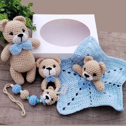 Set hecho a mano de crochet para nacimiento🩵 5 piezas Muñeco de apego + Sonajero + Muñeco manta de apego + Chupetero 🩵