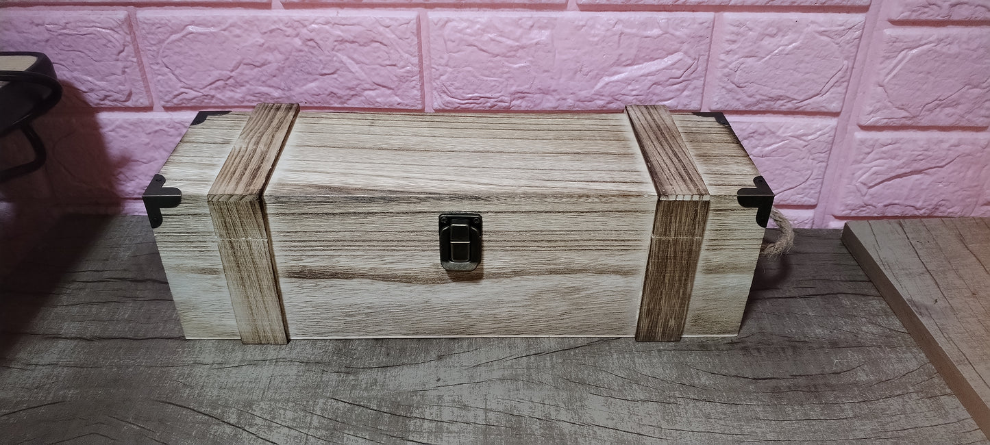 Box madera Para Papá 💙 remera blanca y body + 2 bombones + 1 barrita bon o bon (la remera para papá una vez realizada la compra nos pasas el diseño a WhatsApp)